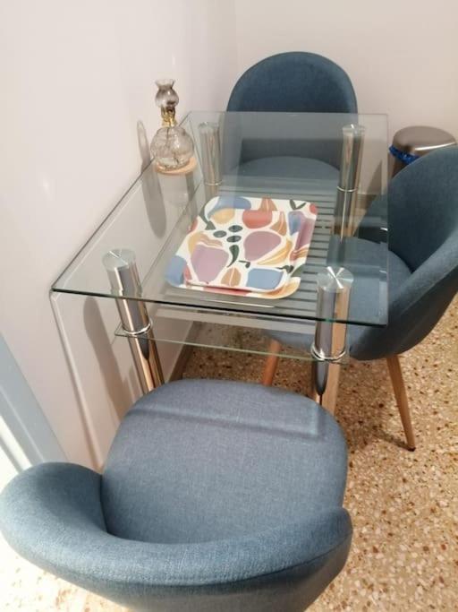Apartament Ανακαινισμένο 8 Λεπτά Από Το Μετρό. Ateny Zewnętrze zdjęcie